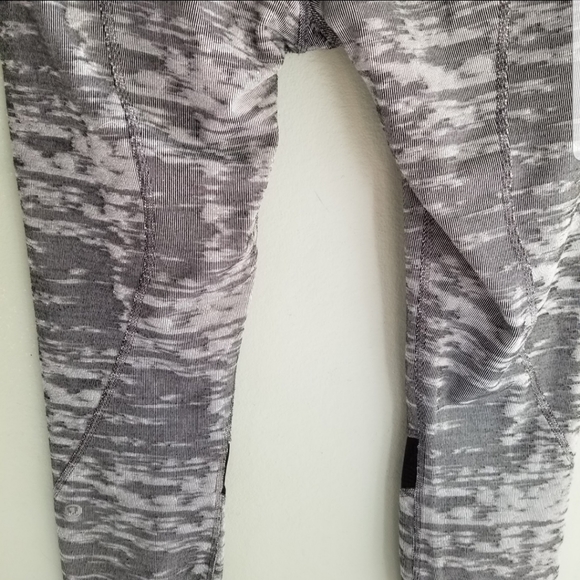 Lululemon leggings - Picture 6 of 12